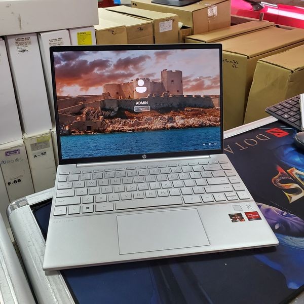 【美品】HP pavilion aero 13 be ryzen7 7735U pavilion-aero-13_03-686x500.jpg